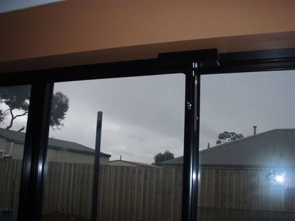   &raquo; Click to zoom ->