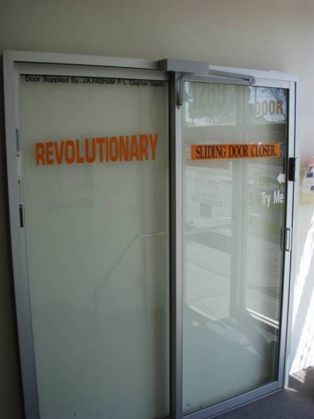   &raquo; Click to zoom ->