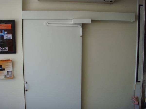   &raquo; Click to zoom ->